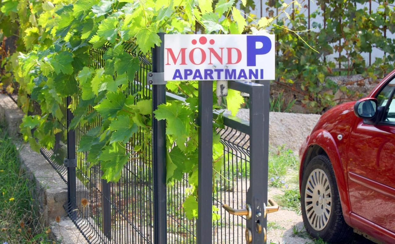 Apartments Mond Gornji Karin Extérieur photo
