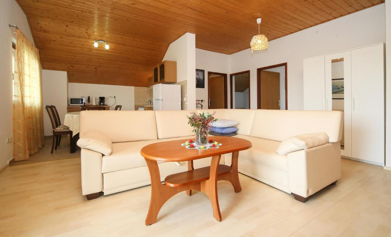 Apartments Mond Gornji Karin Extérieur photo