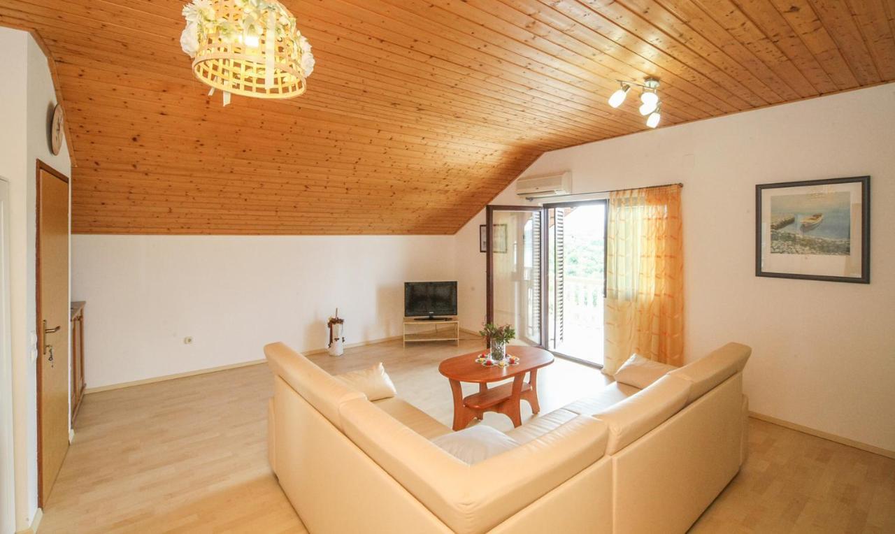 Apartments Mond Gornji Karin Extérieur photo